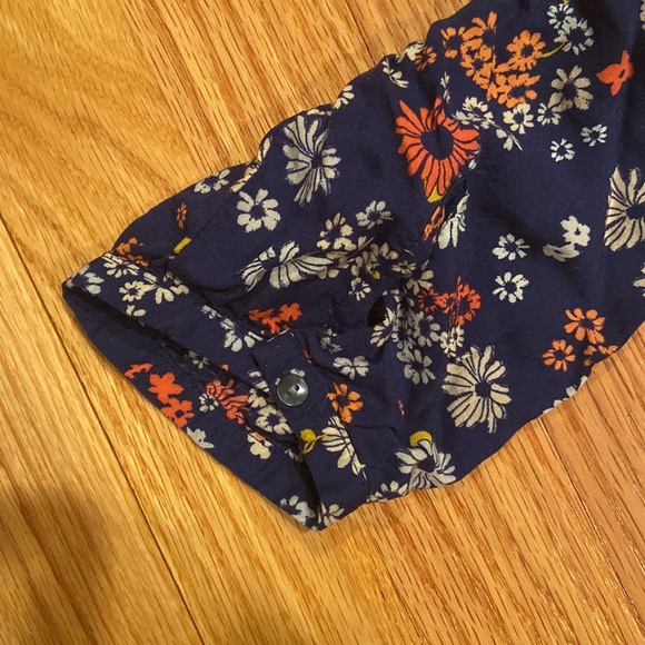 Old Navy Floral Peasant Top - Picture 2 of 4